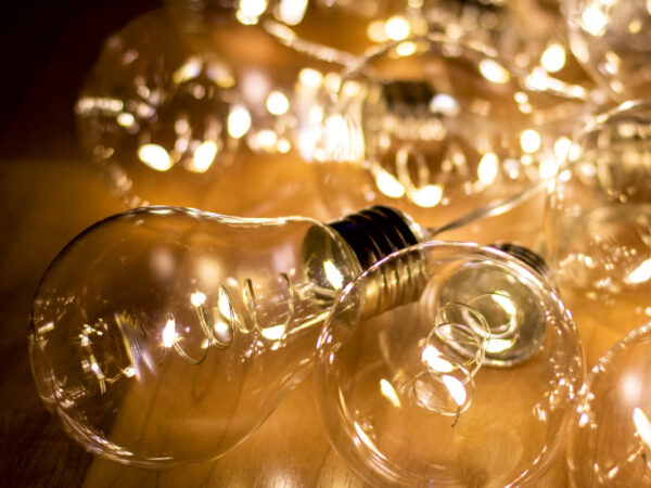 Svetleći niz "sijalice" sa 75 LED dioda